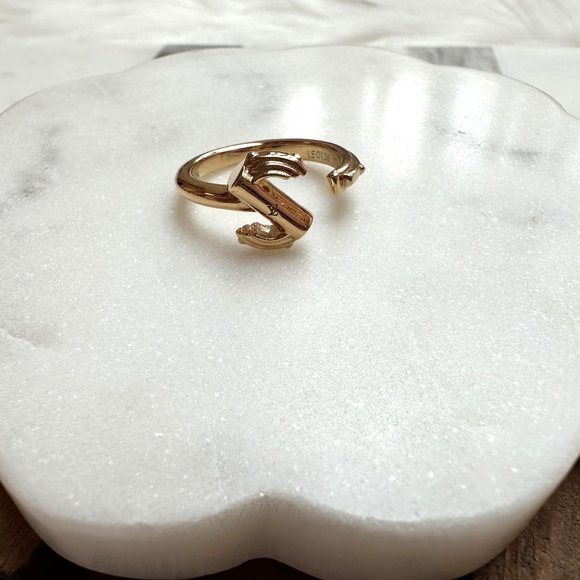 Louis Vuitton LV & Me Ring | Letter S - Picture 4 of 8
